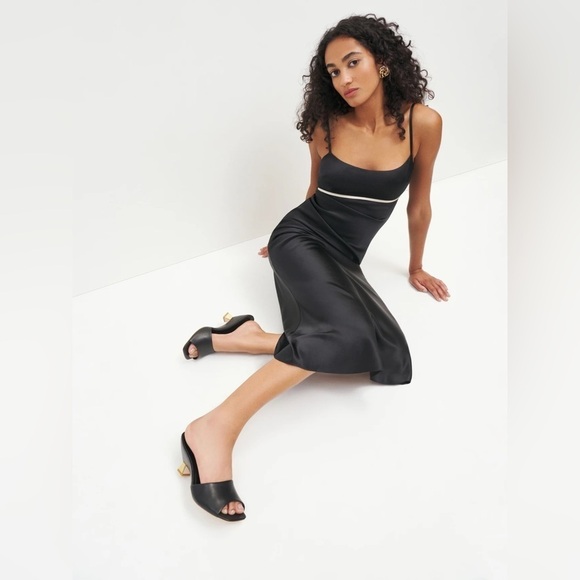 NWOB Reformation Gerri Heeled Sandal Mules in Black Leather Gold Heel, 6.5 - Picture 2 of 9